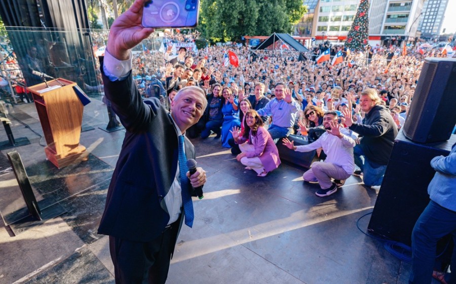 Izbori u Čileu: Konzervativni MAGA nacionalist uvjerljivo pobijedio komunistkinju