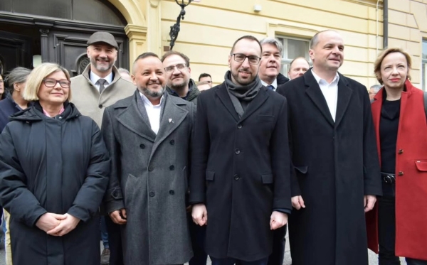 Za Hrvatsku bi bilo najbolje da SDP i Možemo što prije preuzmu vlast