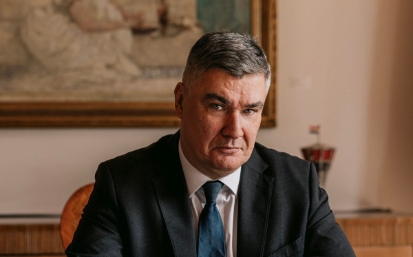 Praznik parazitiranja i signaliziranja mana