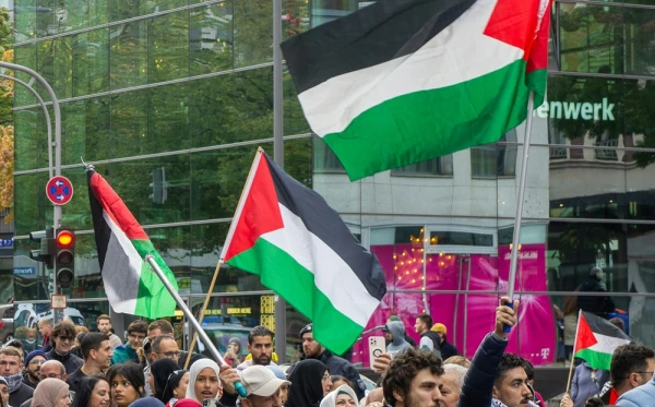 Svaki drugi mladi musliman u Njemačkoj preferira kalifat i šerijatski zakon