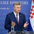 Za HDZ bi sada bilo najbezbolnije da sam smijeni Plenkovića